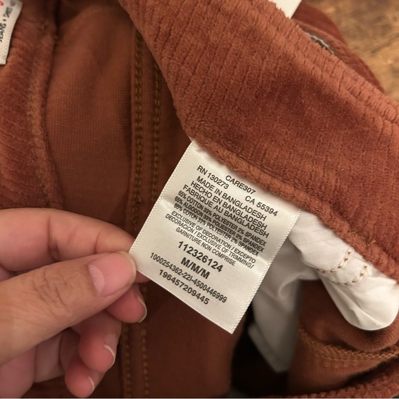 Wrangler women’s Burnt Orange Color Pull On Corduroy Flare Pants Size M NEW - Picture 4 of 9